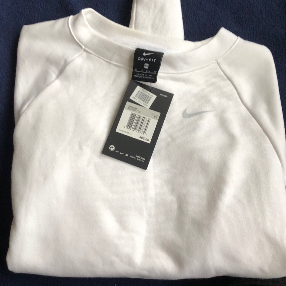 XS Nike sweater. White.